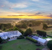 Wembley House Southern Highlands with 4pm Check Out Sunday - Broome Tourism