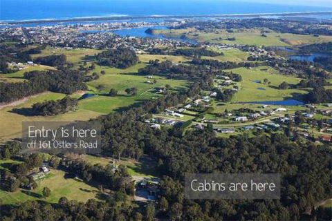 Lakes Entrance Log Cabins - Broome Tourism 6