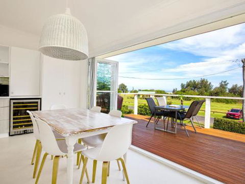 Arklow I Pet Friendly With Ocean Views - Broome Tourism 0