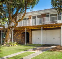 TREETOPS at WERRI BEACH Gerringong 4pm Check Out on Sundays - Broome Tourism