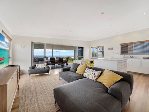 Drift Beach House - Broome Tourism 1