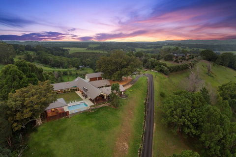 A PERFECT STAY - Serene Myocum - Broome Tourism 1