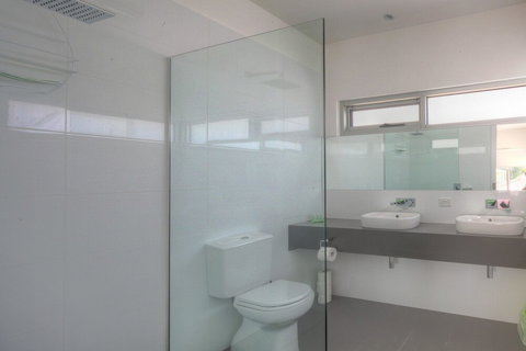 Villa Moyne - Broome Tourism 3