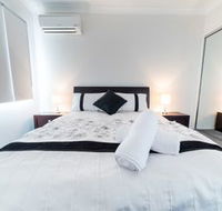 1 Bedroom Gold Coast Beachside Apt w AC  Parking - Broome Tourism