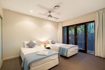 Bali Hut On Water - Broome Tourism 5