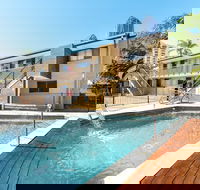 Maxmee Resort Hostel - Broome Tourism