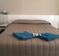 Lake Lefroy Motel  Bar - Broome Tourism