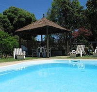 Golden Chain Wine Village Motor Inn - Broome Tourism