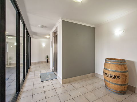 Shoal Bay Beachclub Apartments - Broome Tourism 0