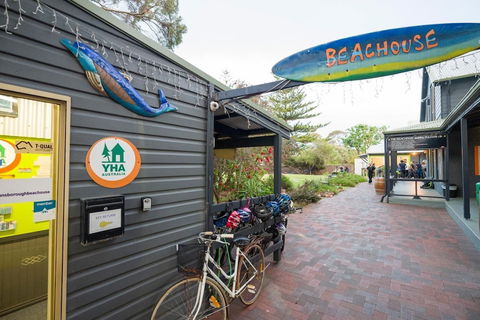 Dunsborough Beachouse YHA Backpackers - Broome Tourism 4