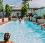 Beach  Bay Holiday House - Broome Tourism