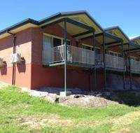Tenterfield Golf Club Fairways Lodge - Broome Tourism