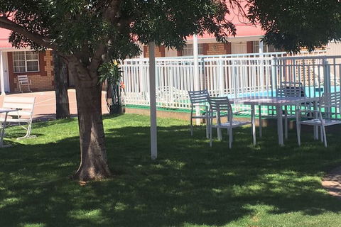 Charles Rasp Motor Inn & Cottages - Broome Tourism 6