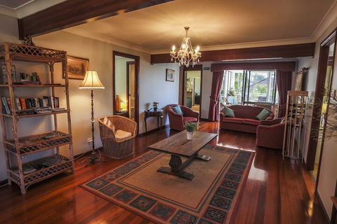 Ainslie Manor B&B - Broome Tourism 1