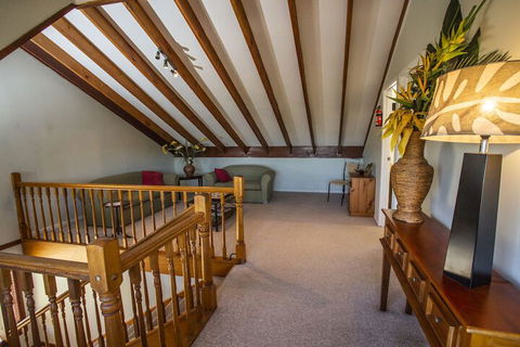 Ainslie Manor B&B - Broome Tourism 4