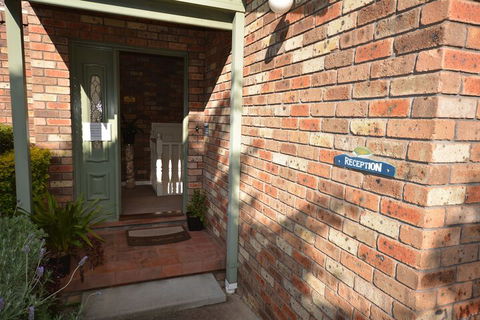 Captain's Quarters - Broome Tourism 3