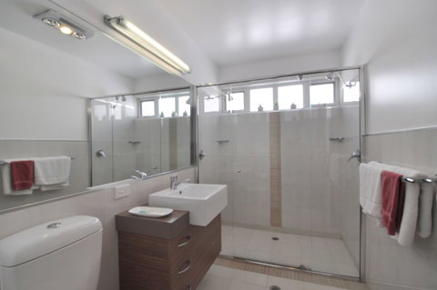 Bluedock Apartments - Broome Tourism 5