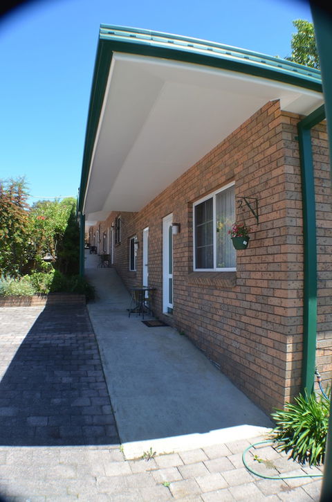 Deer Park Motor Inn - Broome Tourism 1