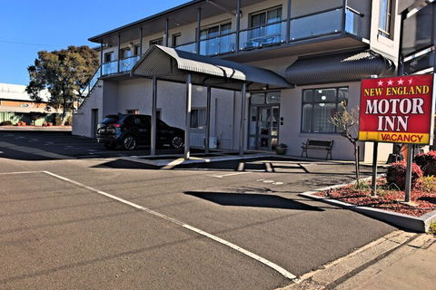 New England Motor Inn - Broome Tourism 6