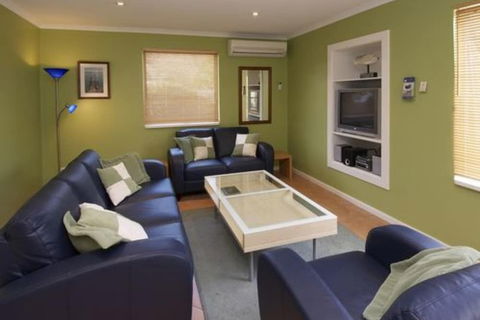 Albany Harbourside Apartments And Houses - Broome Tourism 4