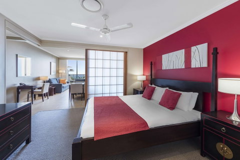 Oaks Hervey Bay Resort And Spa - Broome Tourism 3