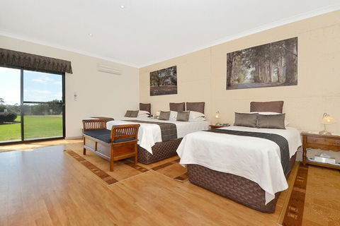 Sensational Heights Bed & Breakfast - Broome Tourism 6