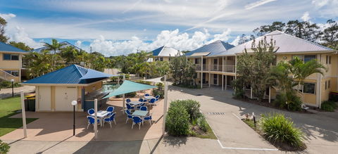 Hastings Cove Waterfront Holiday Apartments - Broome Tourism 3