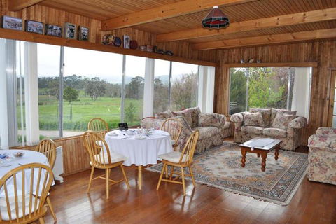 Roslyn House B & B - Broome Tourism 1