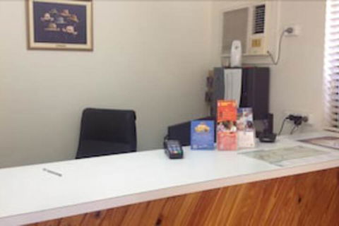 Longreach Motel - Broome Tourism 0