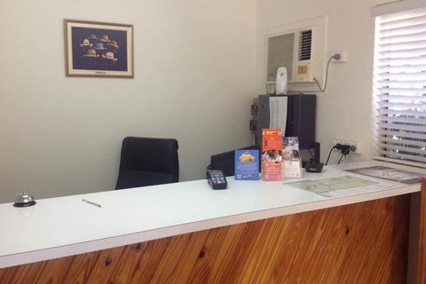 Longreach Motel - Broome Tourism 4
