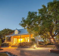 Vineyard Cottages - Broome Tourism