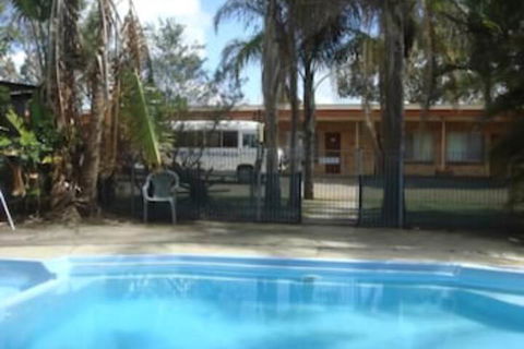 Hilldrop Motor Inn - Broome Tourism 7