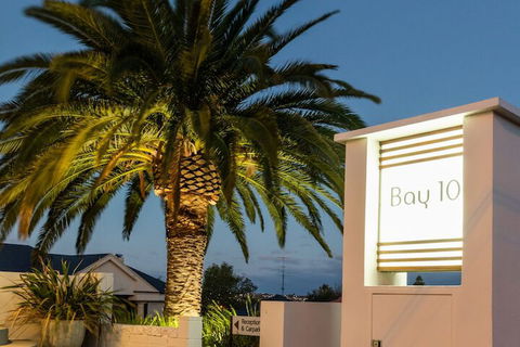 Bay 10 Accommodation - Broome Tourism 1