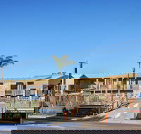 Limani Port Lincoln - Broome Tourism
