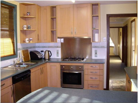 Brilex Park B & B - Broome Tourism 1