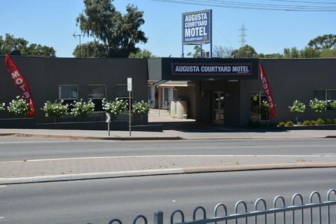 Augusta Courtyard Motel - Broome Tourism 1