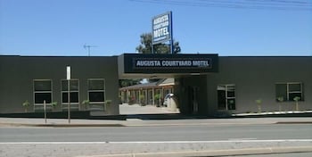 Augusta Courtyard Motel - Broome Tourism 0