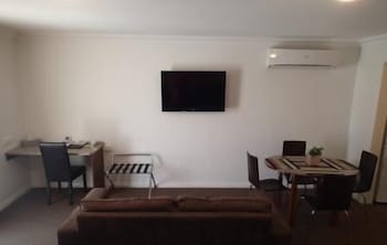 Augusta Courtyard Motel - Broome Tourism 6