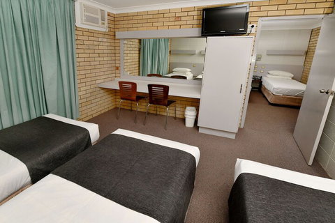 Burke And Wills Motor Inn - Broome Tourism 3