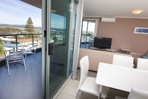 Sails Luxury Apartments, Forster - Broome Tourism 6