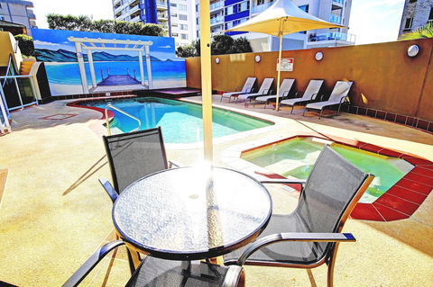 Sails Luxury Apartments, Forster - Broome Tourism 0
