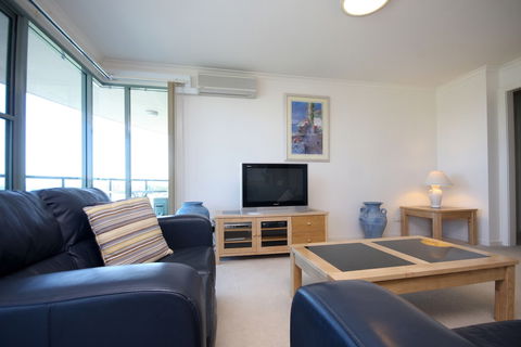 Sails Luxury Apartments, Forster - Broome Tourism 4