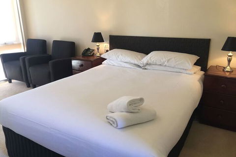 Ballarat Colonial Motor Inn & Apartments - Broome Tourism 1