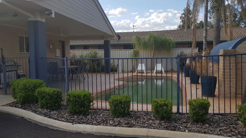 Edward Parry Motel & Apartments - Broome Tourism 4