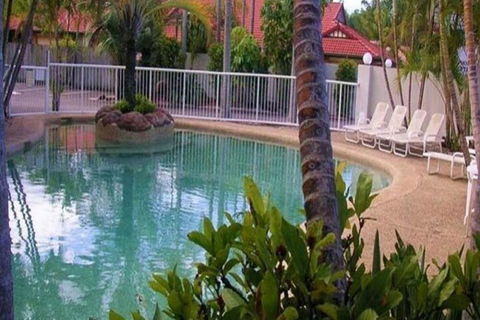 Runaway Bay Motor Inn - Broome Tourism 2
