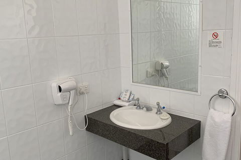 Ashton Motel - Broome Tourism 7