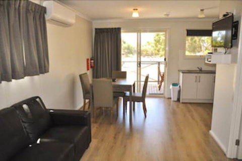 Western KI Caravan Park - Broome Tourism 0