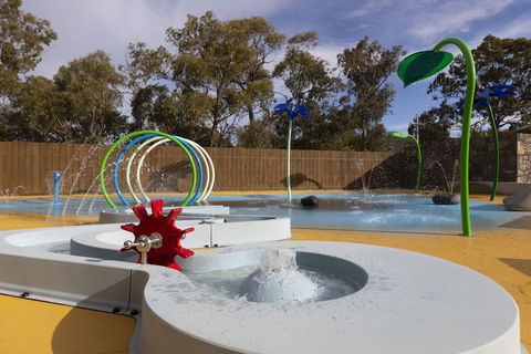 Alivio Tourist Park Canberra - Broome Tourism 1