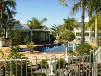 Reef Adventureland Motor Inn - Broome Tourism 6
