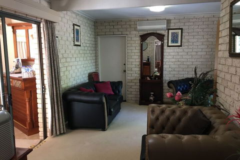 Ophir Gold Bed & Breakfast - Broome Tourism 1